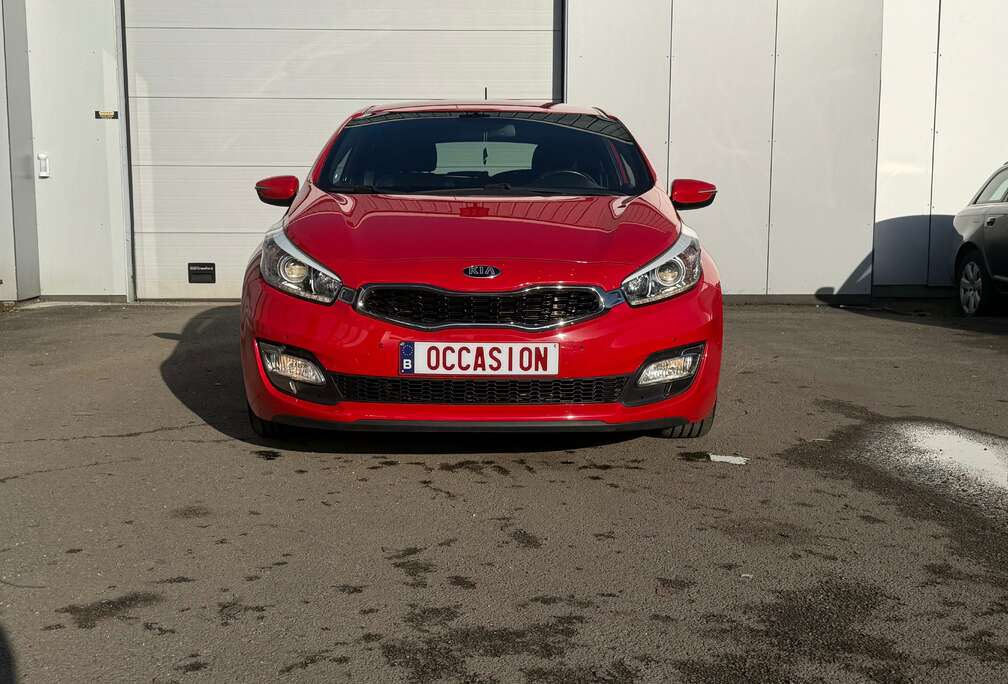 Kia 1er Main/carnet D’entretien/faible Km/ Kit Hiver