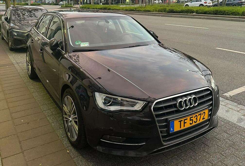 Audi A3 Sportback 1.6 TDi Ambition S line
