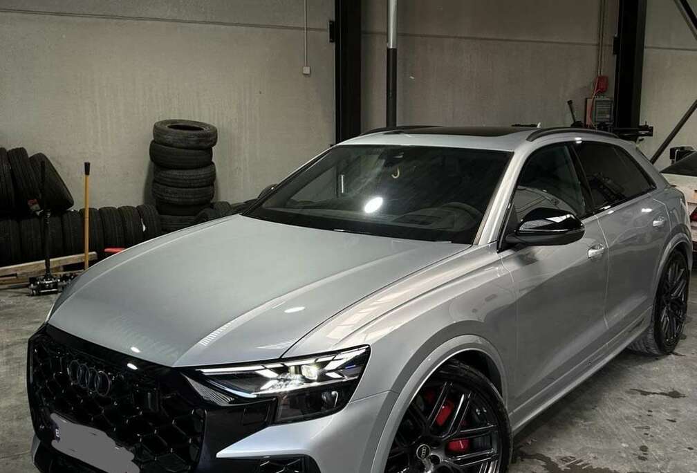 Audi Performance BiTFSI 640 ch Tiptronic 8 Quattro