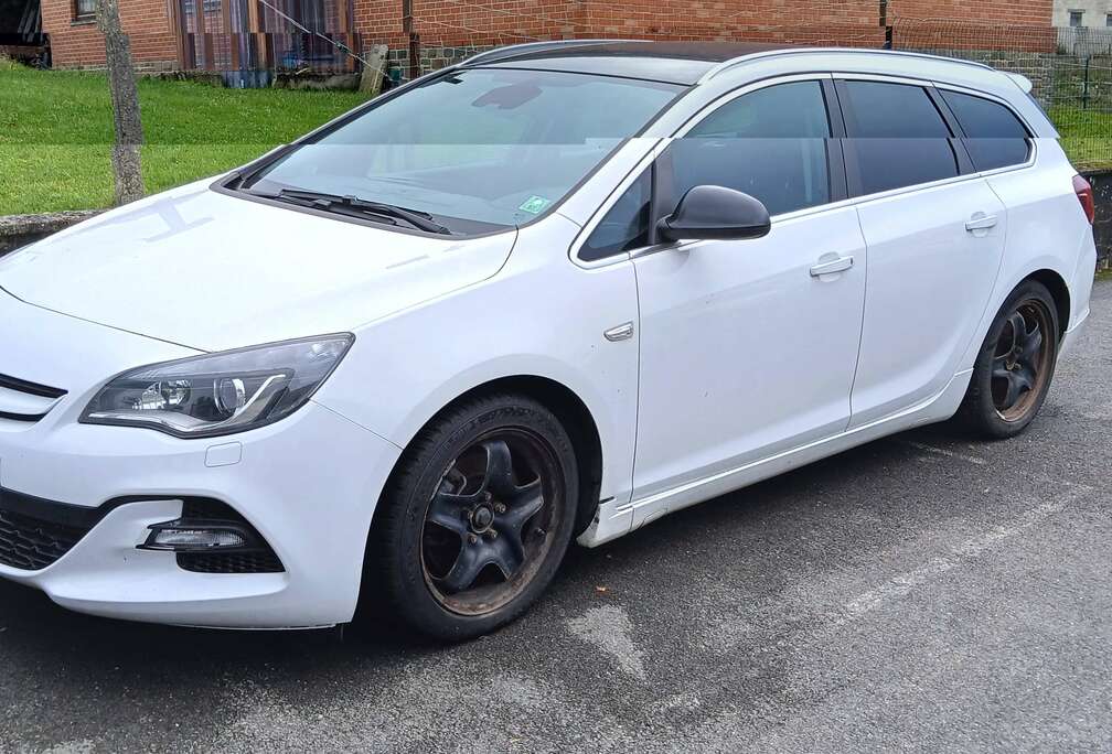 Opel Astra Sports Tourer 2.0 CDTi BiTurbo Start