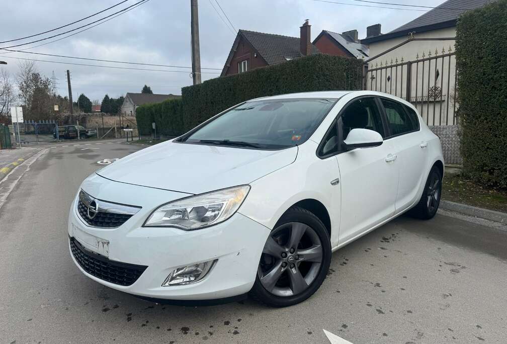 Opel 1.3 CDTi / 2011 / euro5 / 165.000km..