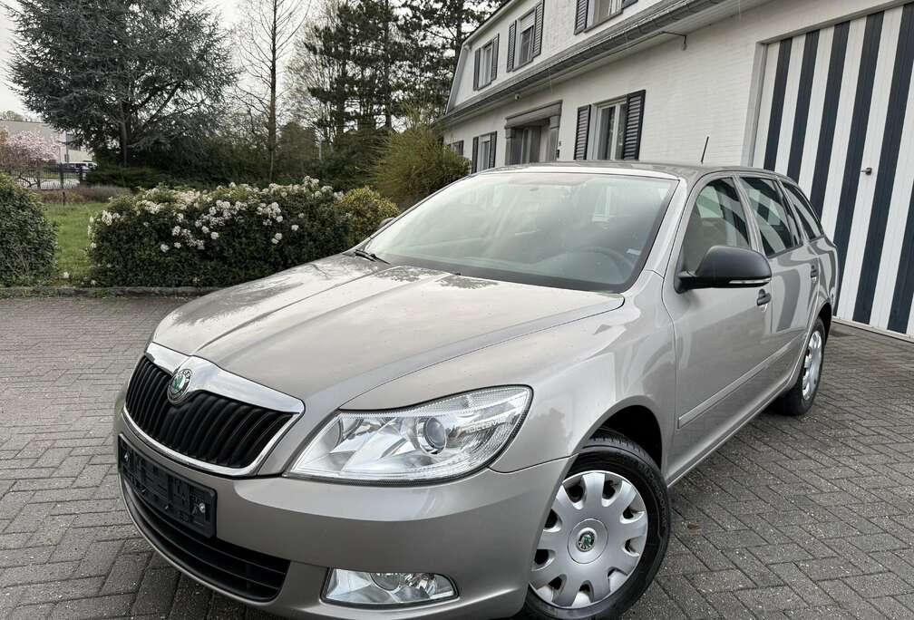 Skoda Octavia SW 1.6i Classic