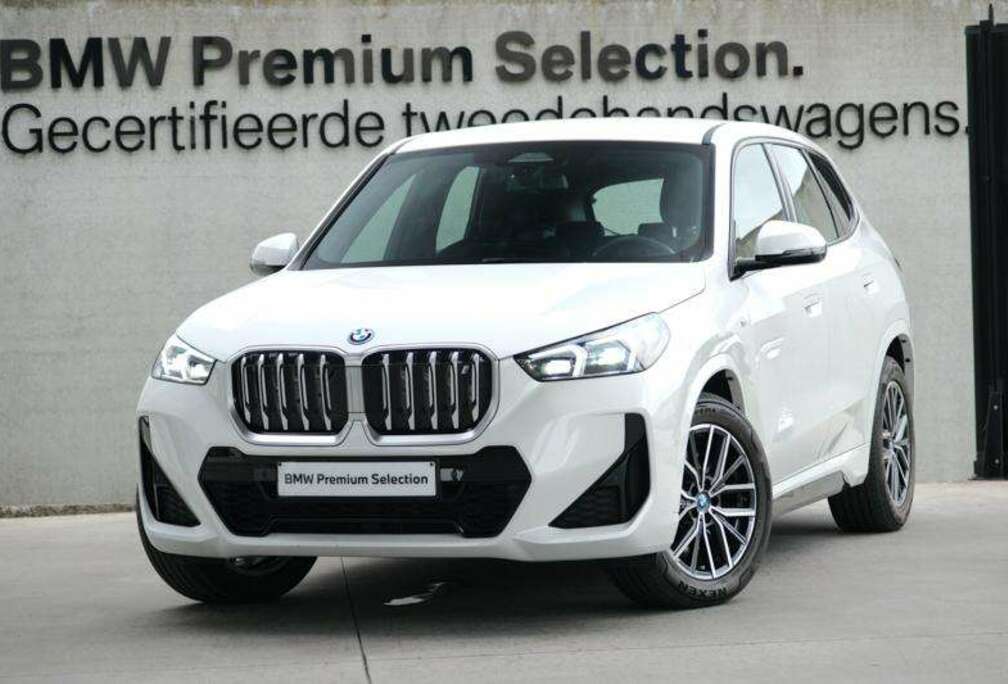 BMW iX1 xDrive30 M Sport | H&K | ADAPT LED | COMFORT A
