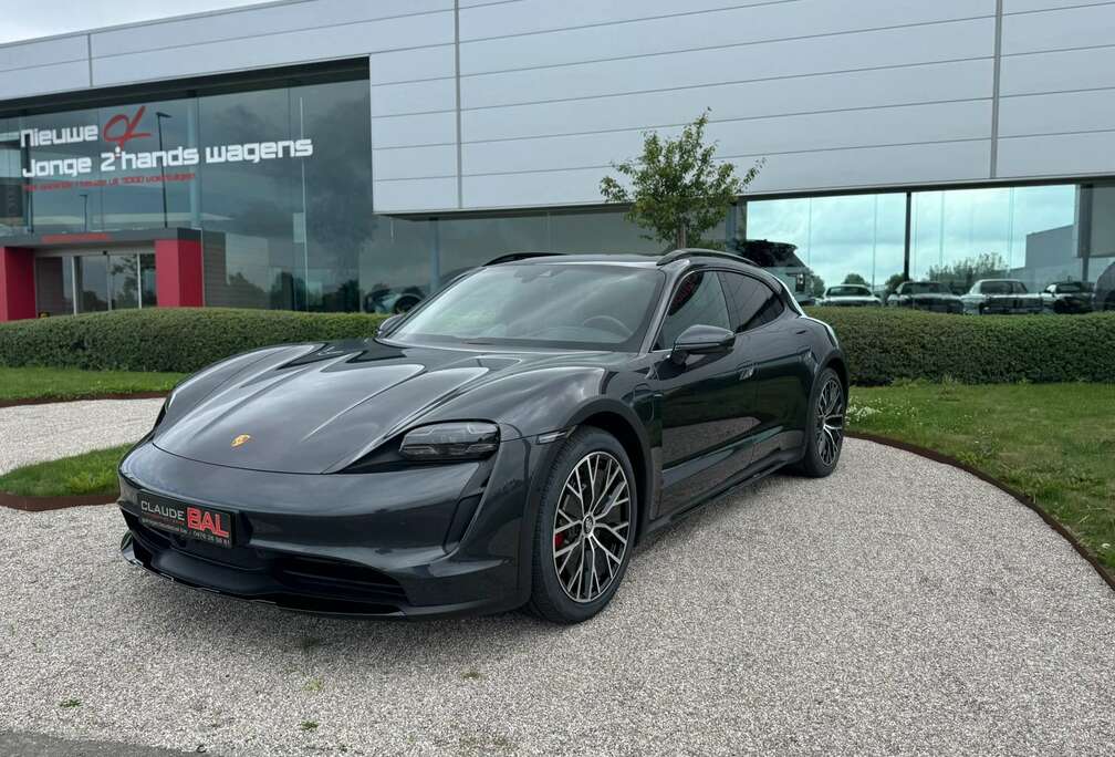 Porsche Taycan 4S Cross Turismo