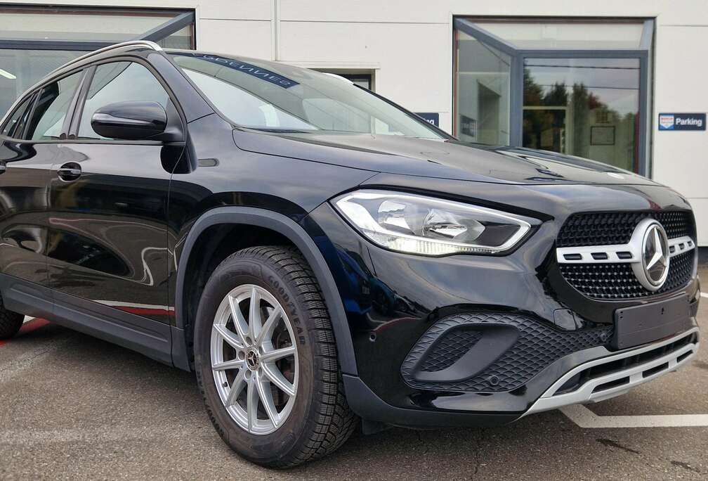 Mercedes-Benz GLA 180 d Business Solution Essential