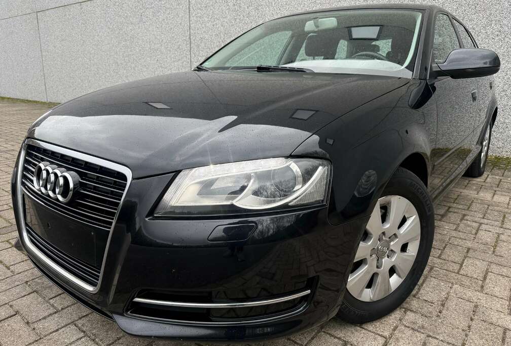 Audi A3 Sportback 1.6 TDi e Attraction Start/Stop DPF
