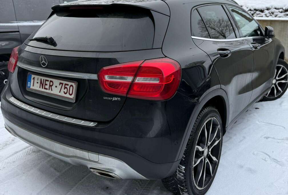 Mercedes-Benz GLA 200 d 4-Matic