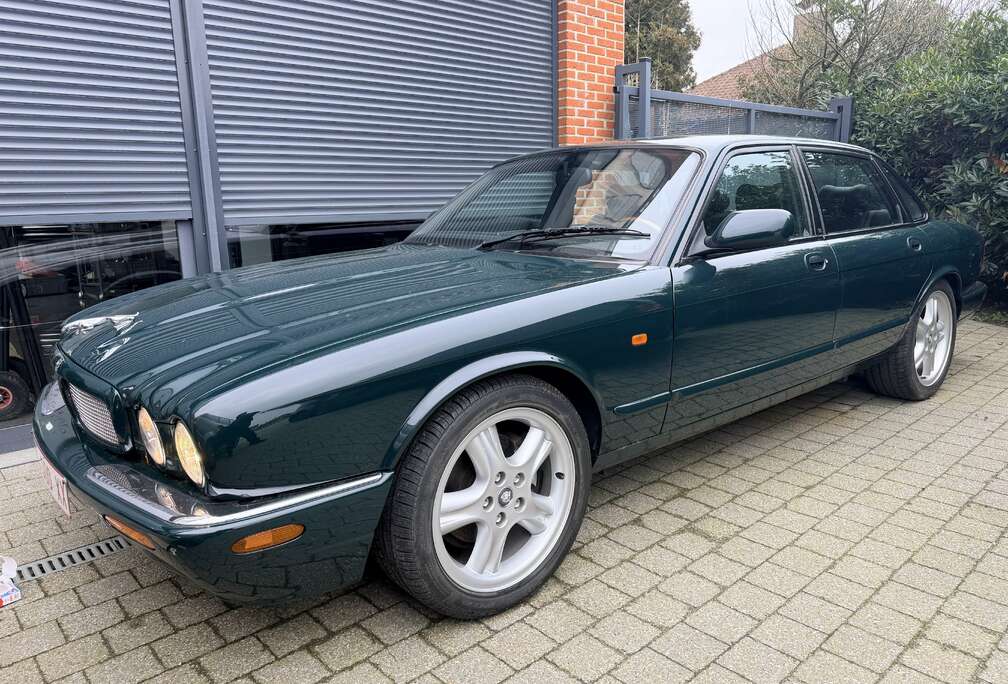 Jaguar 4.0i V8 32v S/C