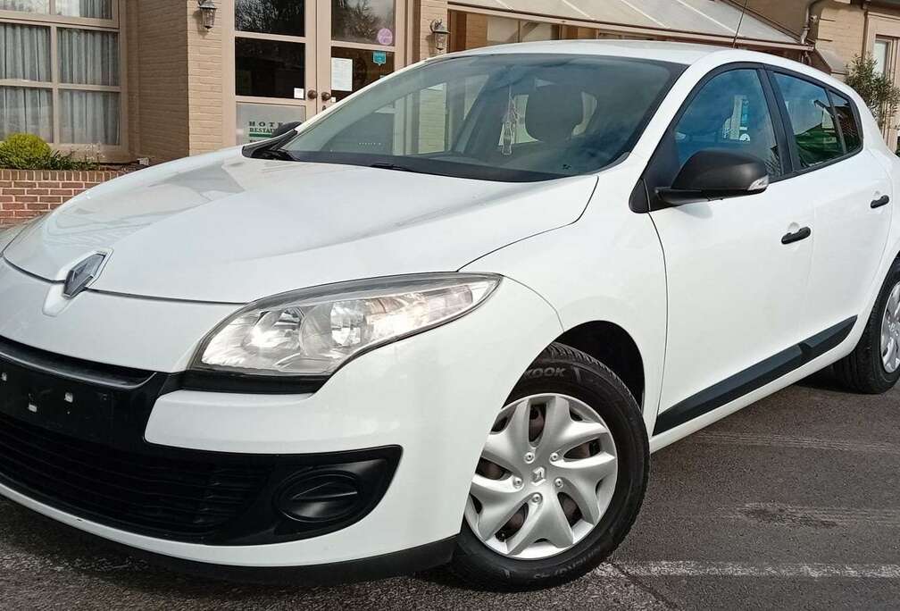 Renault 1.5 dCi Authentique ( LICHTE VRACHT AUTO _ EURO 5)