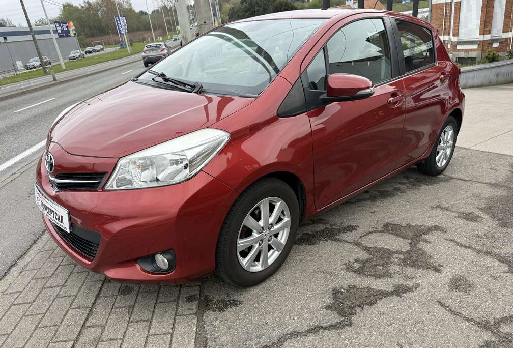 Toyota Yaris 1.0i VVT-i London