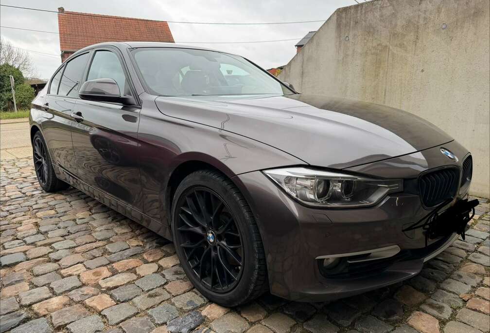 BMW 328i