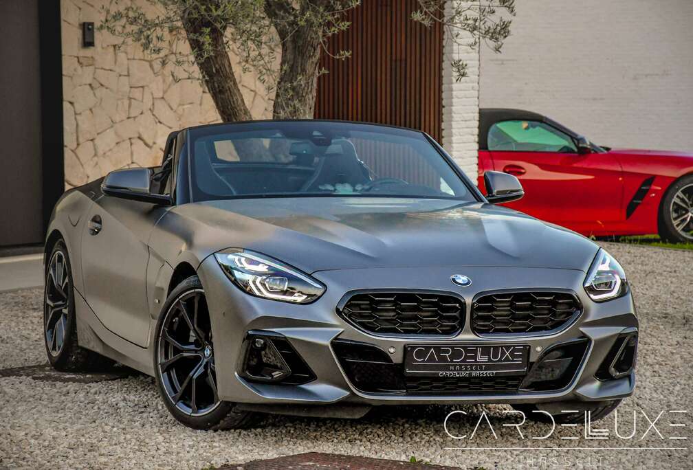 BMW 2.0i  FROZEN GREY    M PACK  HEAD UP / HARMAN / CAMERA