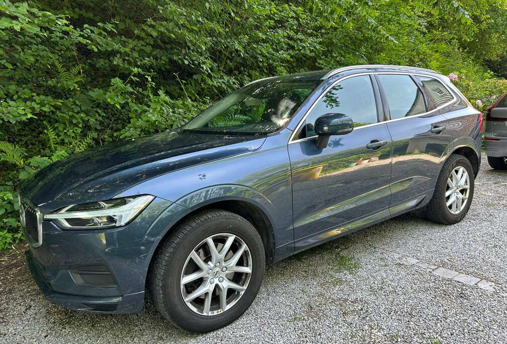 Volvo XC60 2.0 T4 Momentum Pro Geartronic