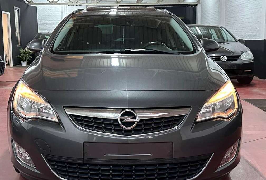 Opel 1.6i Sport