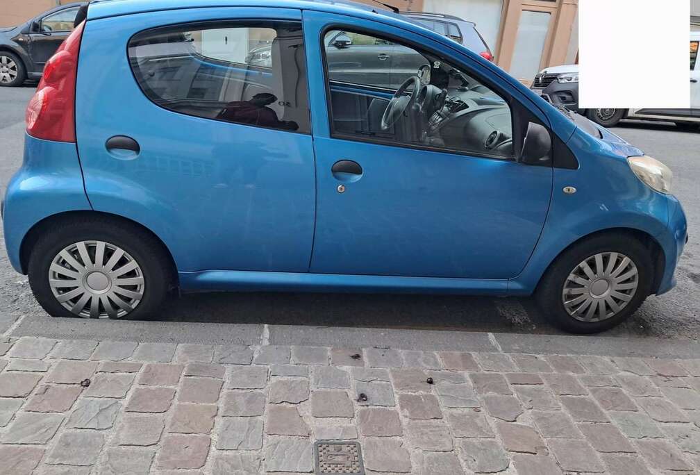 Peugeot 1.0e 12V 68ch BLUE LION 2-Tronic Urban Move