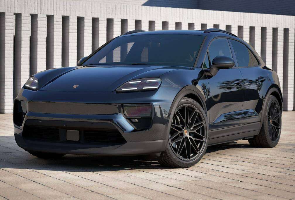 Porsche 4 EV Innodrive/Sportzetels/Trekhaak/Acherasbest/Pas Display/Full