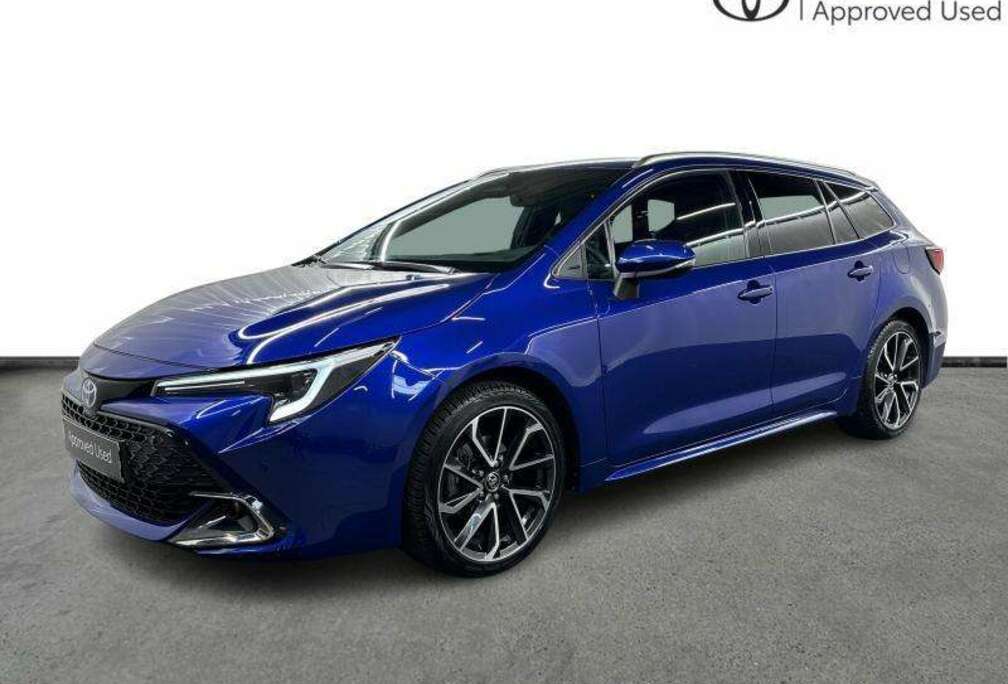 Toyota 1.8 TS Premium + NAVI& CARPLAY