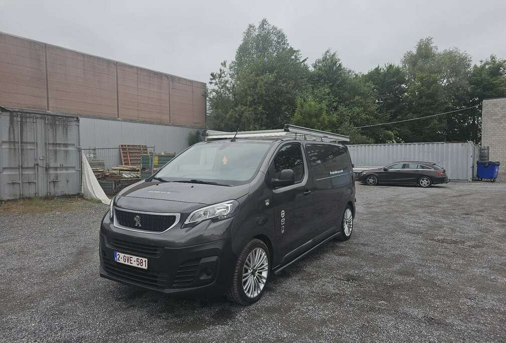 Peugeot L2H1 EAT8 Premium