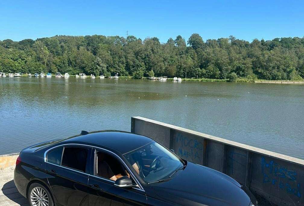 BMW 316d 116 ch Luxury Start Edition A