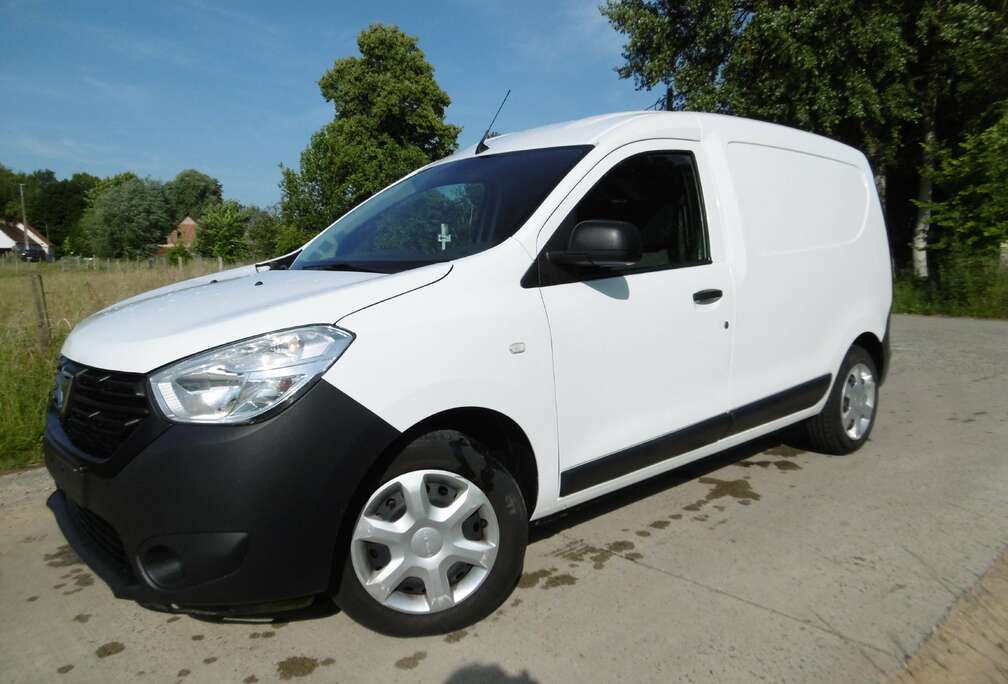 Dacia Dokker navi airco PDC cruise netto 8000eu