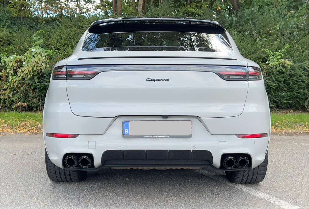 Porsche E-Hybrid Coupe Tiptronic S Platinum Edition