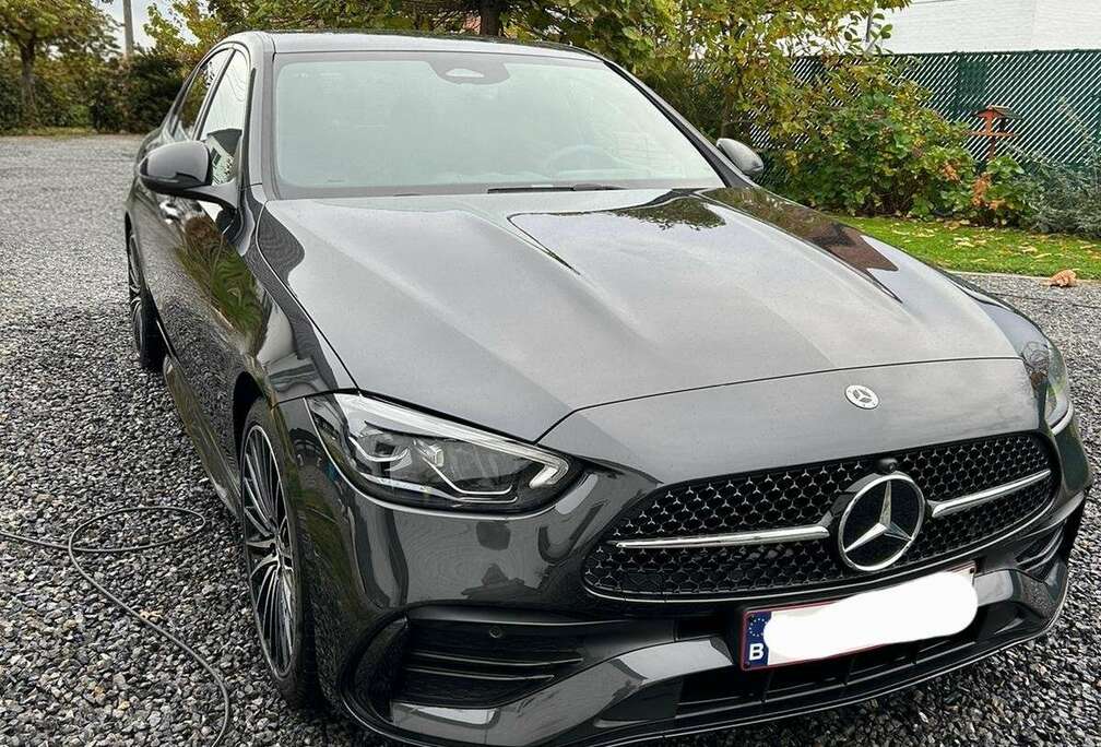 Mercedes-Benz 9G-TRONIC AMG Line Advanced