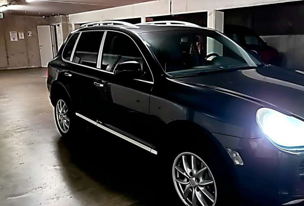 Porsche 3.2i V6 24v Tiptronic S