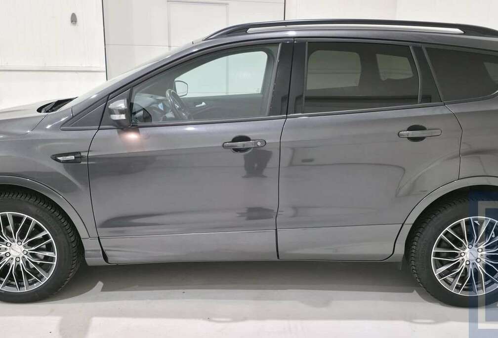 Ford * St line / 75000km / Benzine / Garantie *