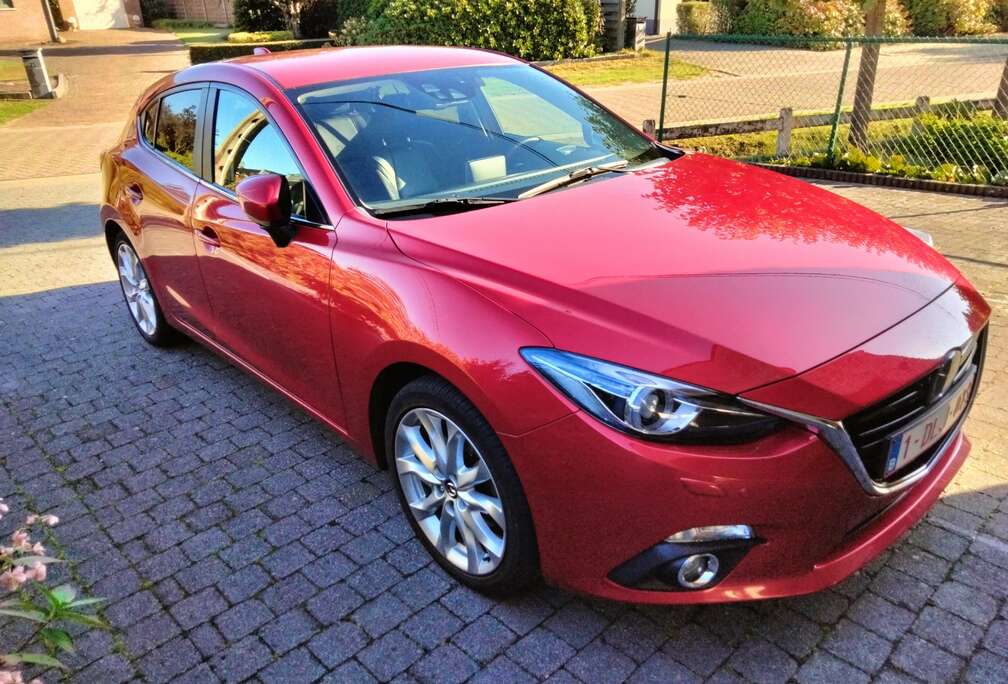 Mazda 3 SKYACTIV-G 165 Sports-Line