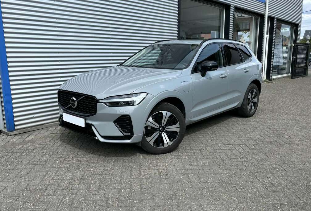 Volvo 2.0 T6 PHEV AWD Plus Dark (257kW)