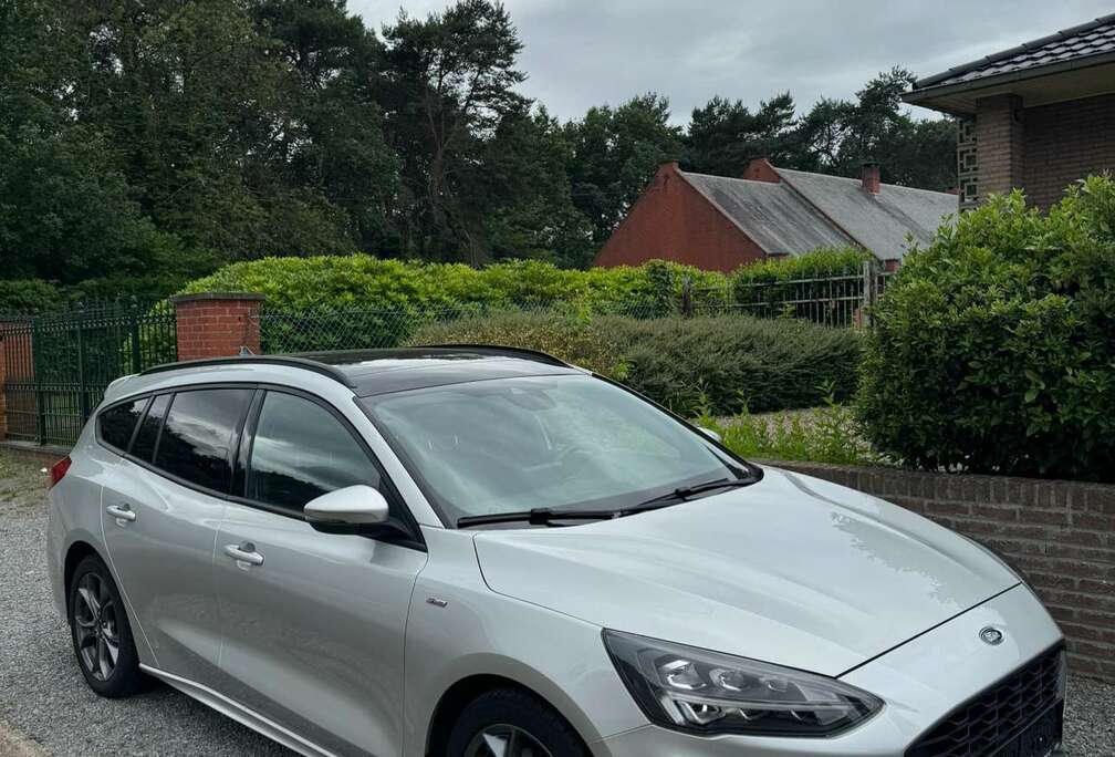 Ford Focus 1.5 EcoBoost ST-Line Business