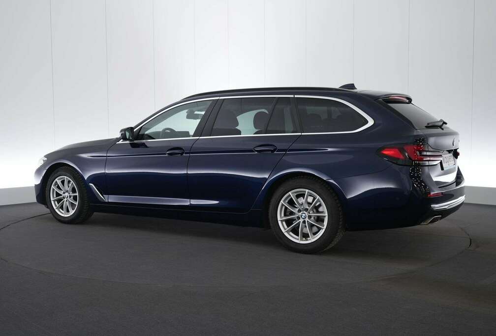 BMW 5 Touring dA MHEV Business LEDER/CUIR LED GPS PDC
