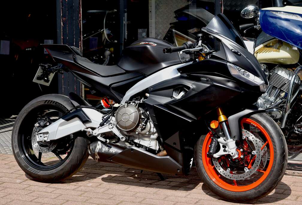 ***MOTO VERTE***