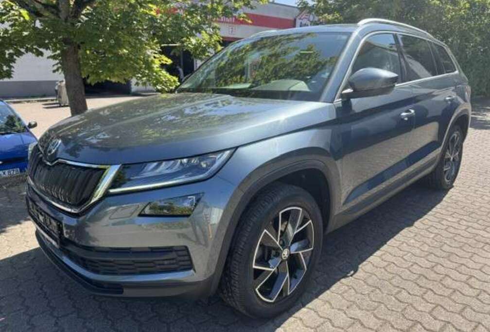 Skoda SKODA KODIAQ 4X4 STYLE 7 SITZER STANDHEIZUNG 360KA