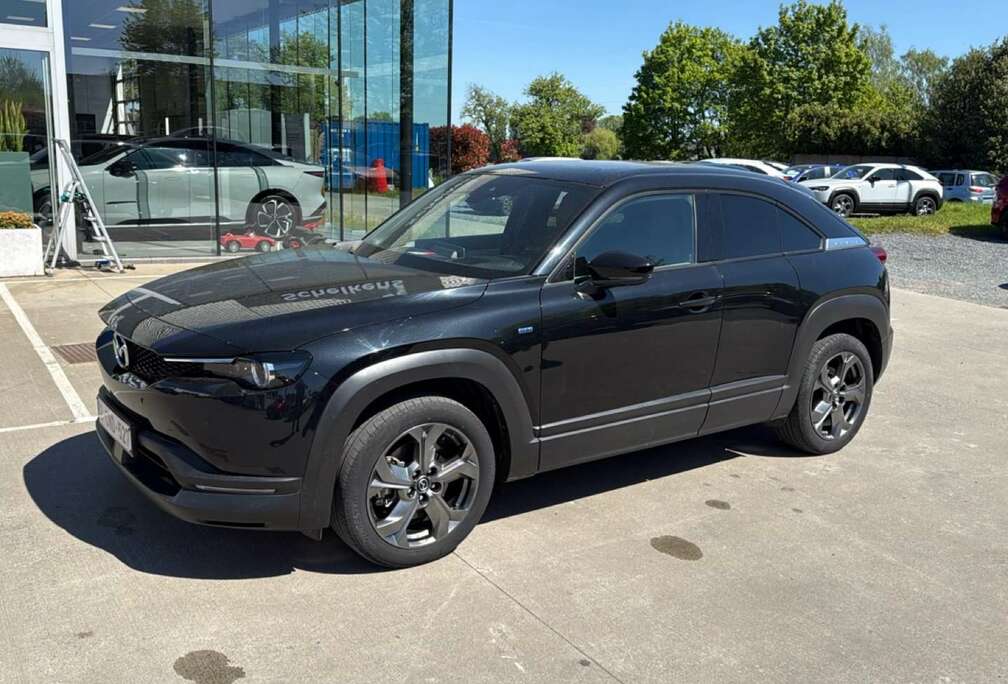 Mazda E-SKYACTIV AUT Makoto