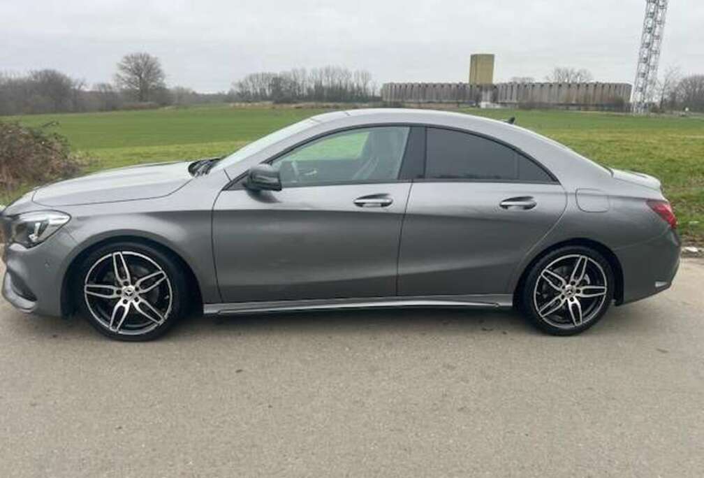 Mercedes-Benz CLA 180