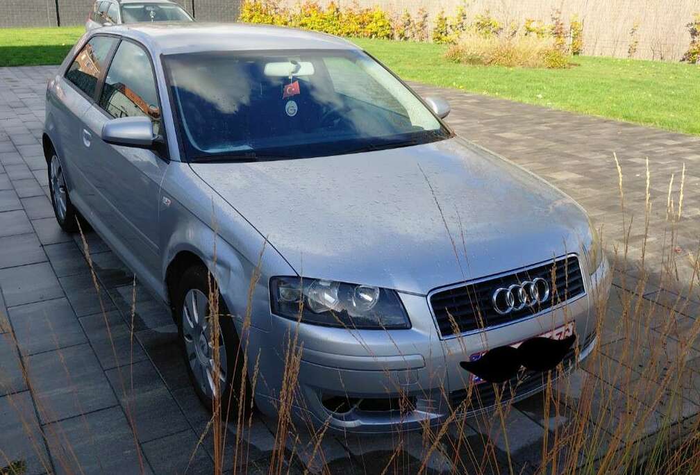 Audi 1.6i Ambiente export ou marchand