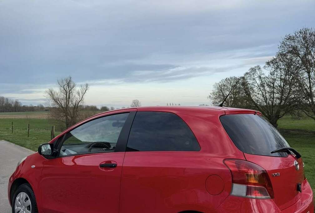 Toyota 1.0i VVT-i Luna