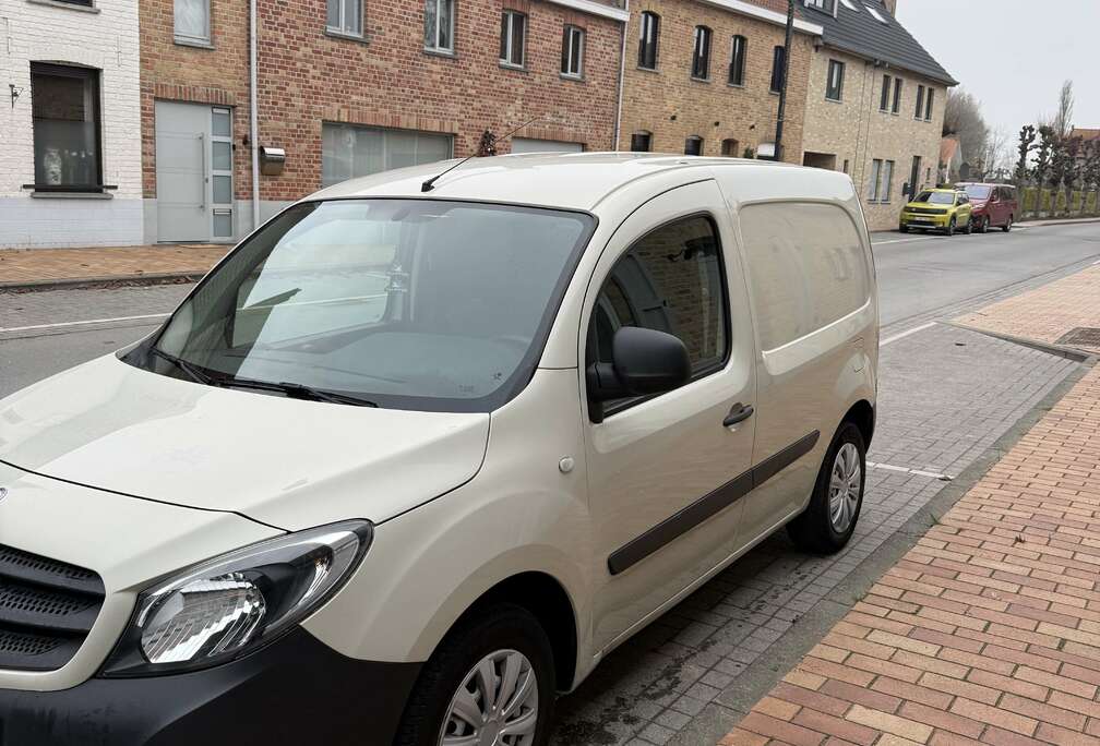 Mercedes-Benz 109 CDI BlueEFFICIENCY kompakt