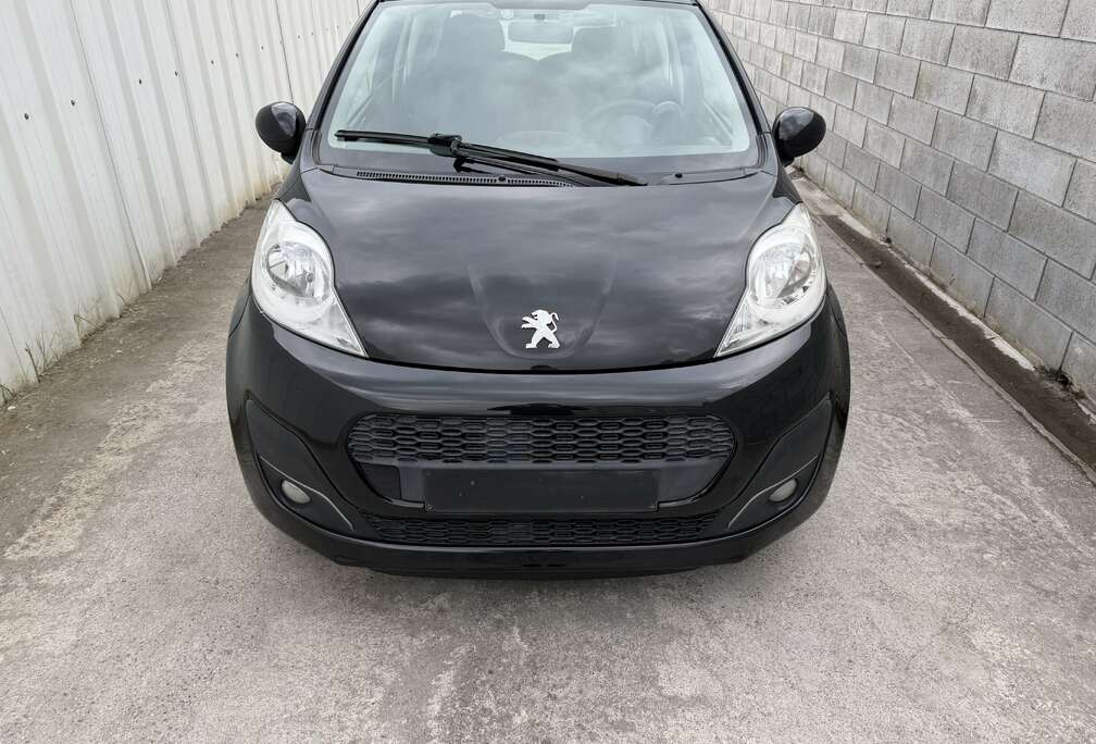 Peugeot 1.0i + CARPLAY