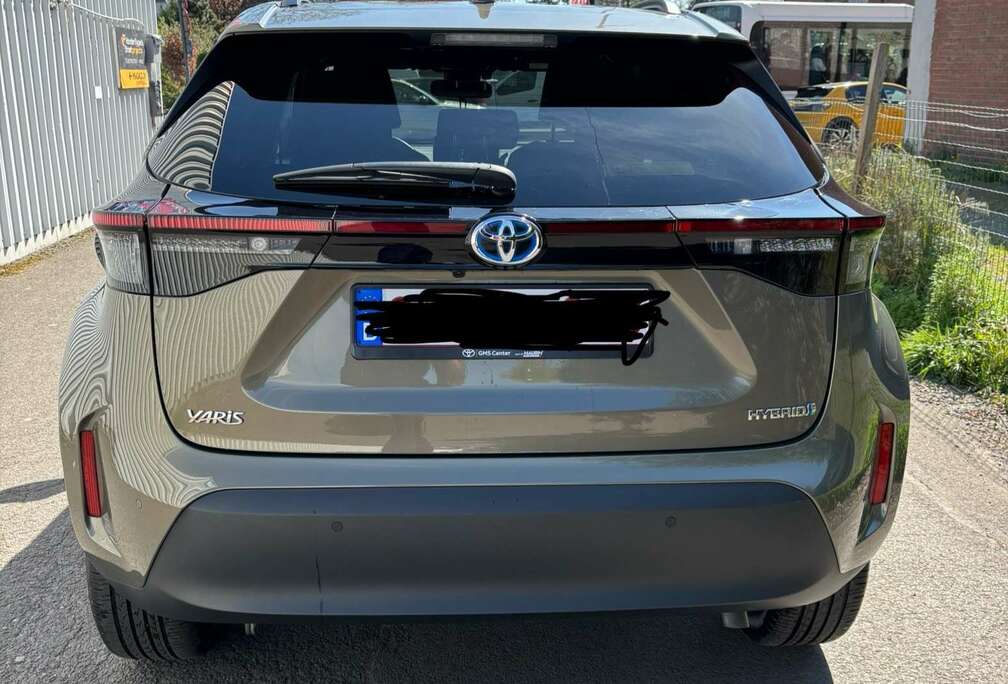 Toyota Hybrid 1.5 VVT-i Business Edition