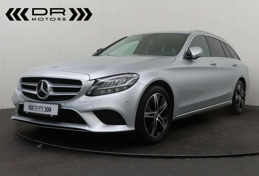 Mercedes-Benz ESTATE - CAMERA - CARPLAY - LED