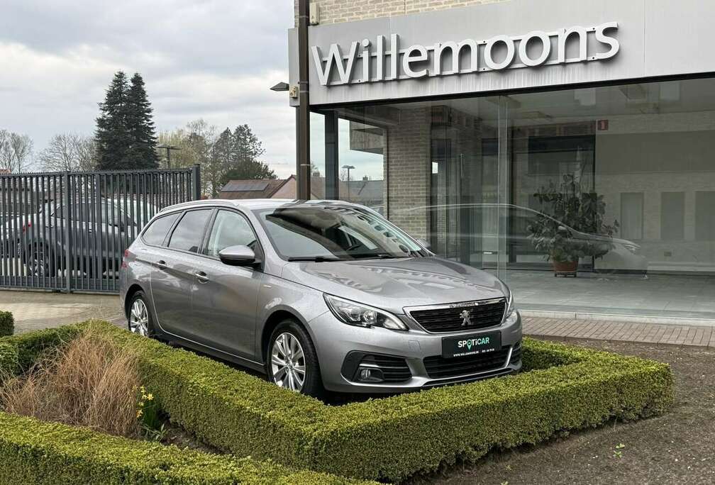 Peugeot SW Style 1.2 Turbo 110PK *Camera*Navi*Apple Car...