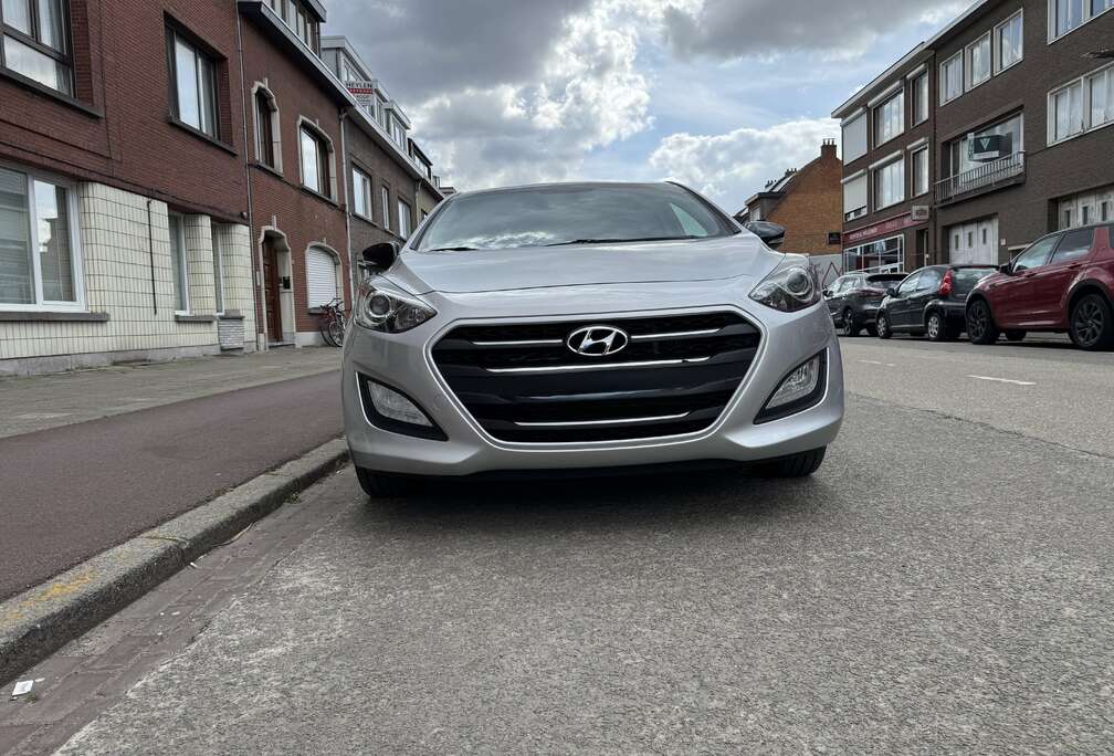 Hyundai 1.6 CRDi Fifa World Cup Edition