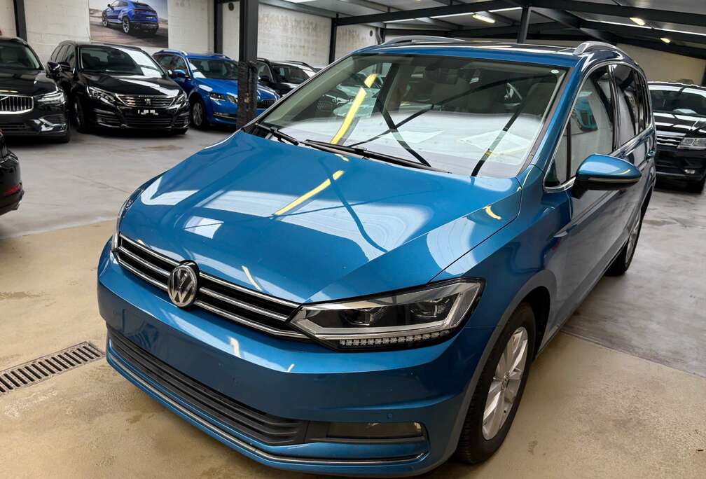 Volkswagen Touran 1.6 TDi SCR Sound DSG