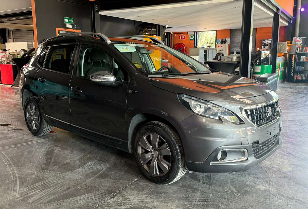 Peugeot 2008 1.2i  Style/12 mois de garantie