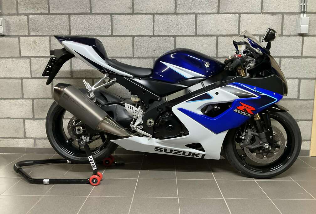 Suzuki Origine + Delkevic
