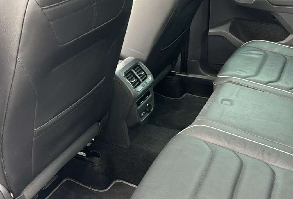 Volkswagen eHybrid 1.4 R-Line Business Premium OPF DSG (180 k