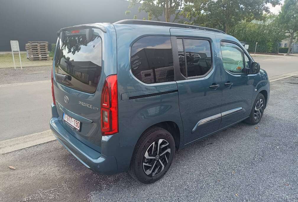 Toyota Proace City Verso SWB 1.5 D-4D Family Family