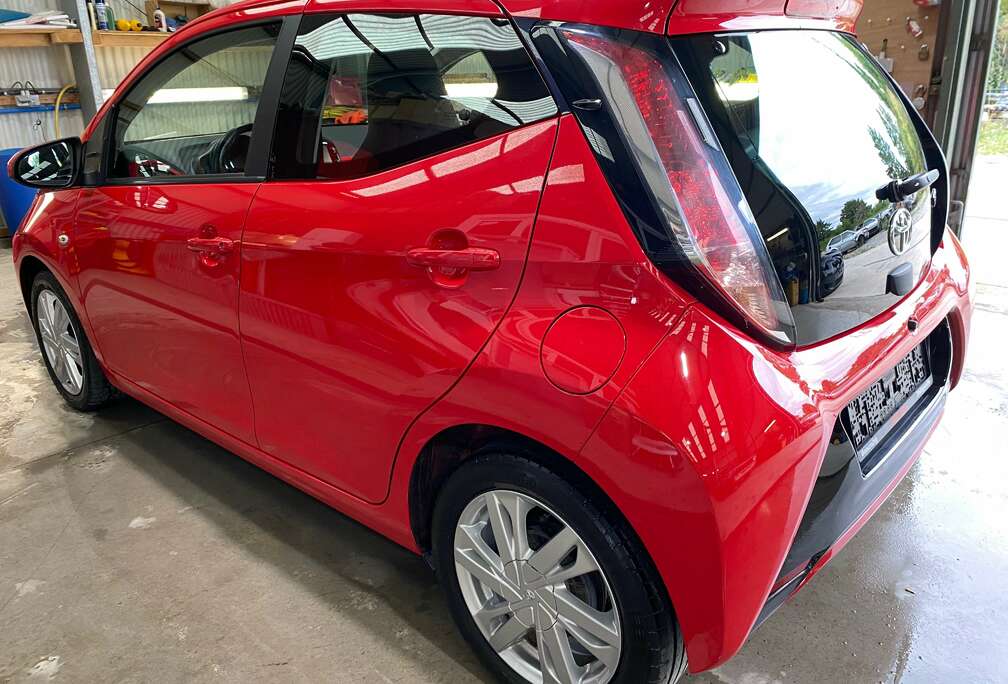Toyota Aygo 1.0i VVT-i x-wave TOIT OUVRANT ORIGINAL
